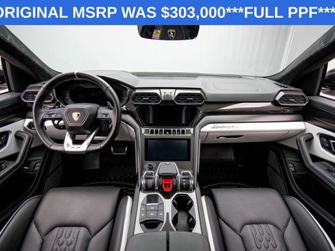 Used 2024 Lamborghini Urus S AWD/4WD image 9