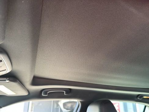 Used 2014 Chrysler 300 AWD w/ Driver Convenience Group image 13