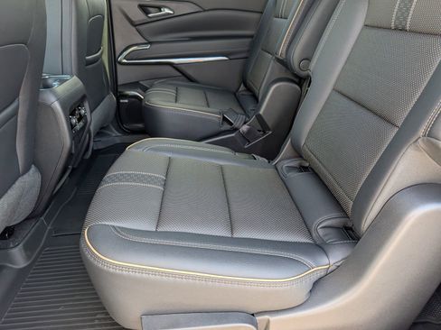 New 2026 Chevrolet Traverse High Country w/ LPO, Floor Liner Package FWD image 8