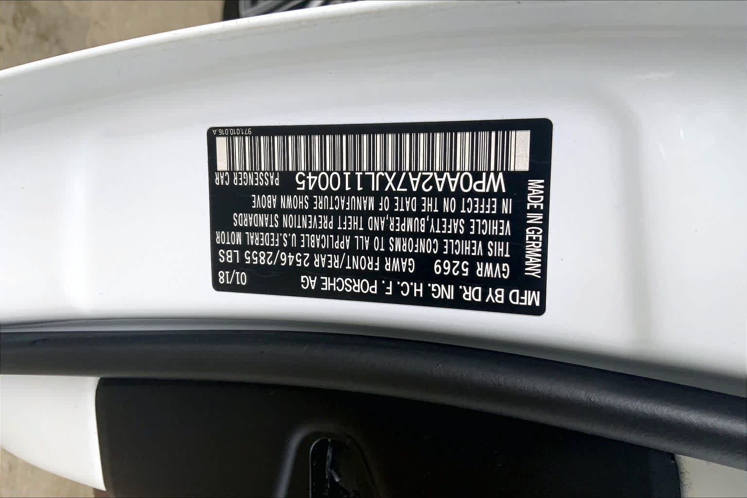 Used 2018 Porsche Panamera 4 AWD/4WD image 32