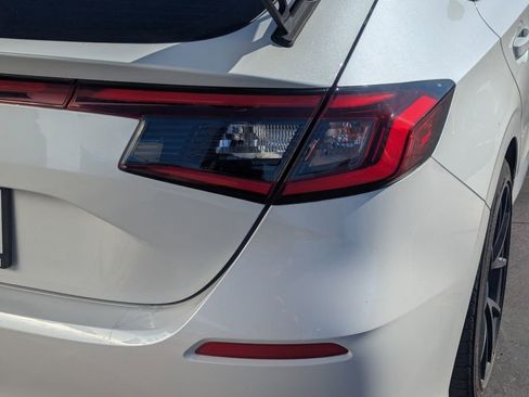 Used 2024 Honda Civic Sport image 5