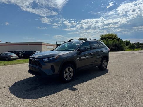 Used 2023 Toyota RAV4 XLE w/ Convenience Package AWD/4WD image 11