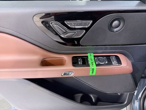 New 2026 Lincoln Aviator Reserve RWD image 12