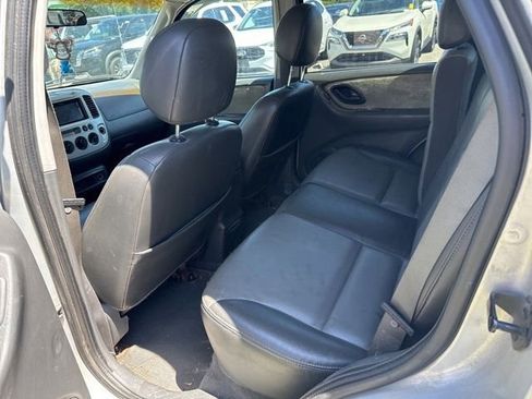 Used 2004 Ford Escape XLT FWD image 18