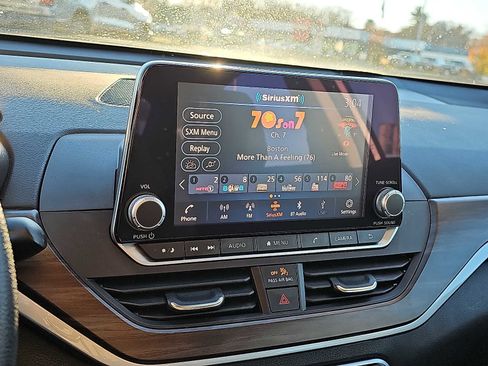 Used 2023 Nissan Altima 2.5 SV image 17