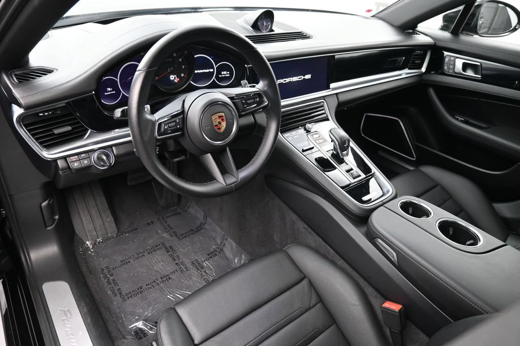 Certified 2023 Porsche Panamera RWD image 4