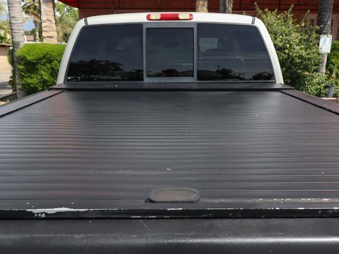 Used 2006 Chevrolet Silverado 2500 LT w/ Heavy-Duty Power Package image 8