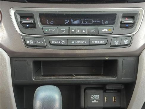 Used 2017 Honda Pilot EX image 10