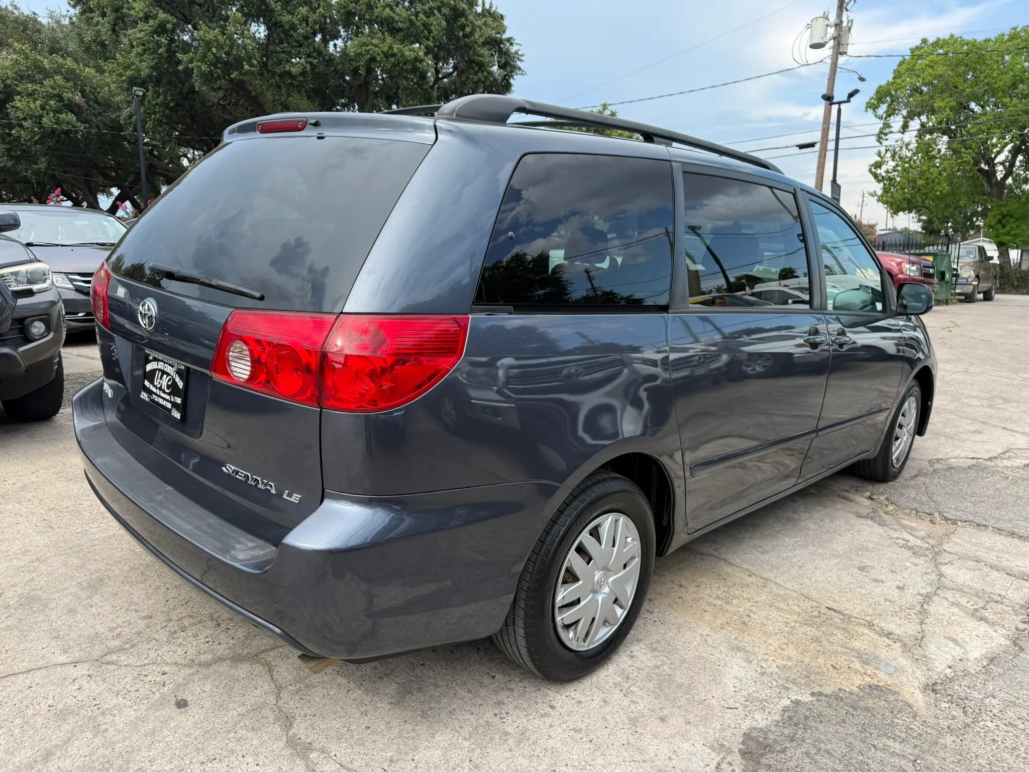 Used 2007 Toyota Sienna LE FWD image 5