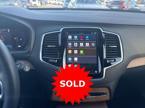 Certified 2023 Volvo XC90 B6 Plus image 28