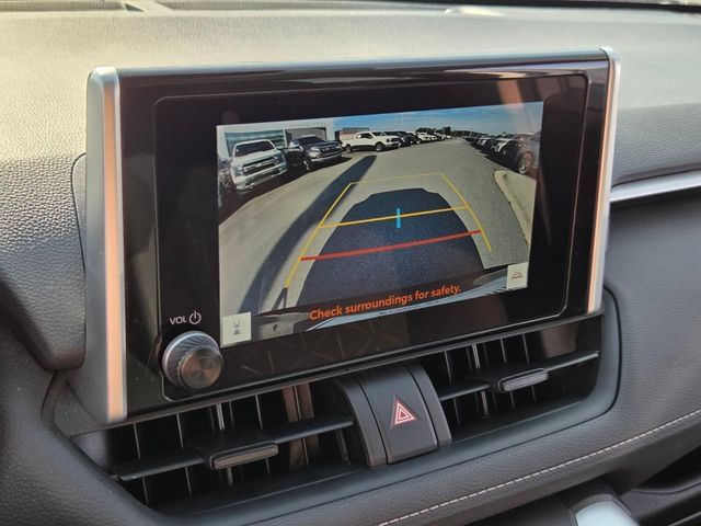 Used 2024 Toyota RAV4 XLE AWD/4WD image 19