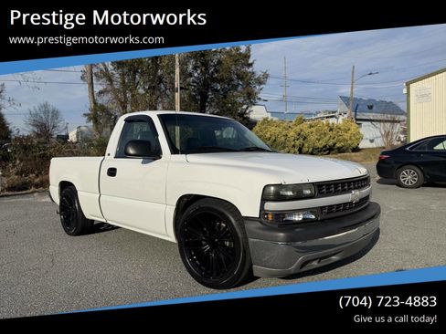 Used 2002 Chevrolet Silverado 1500 2WD Regular Cab image 1