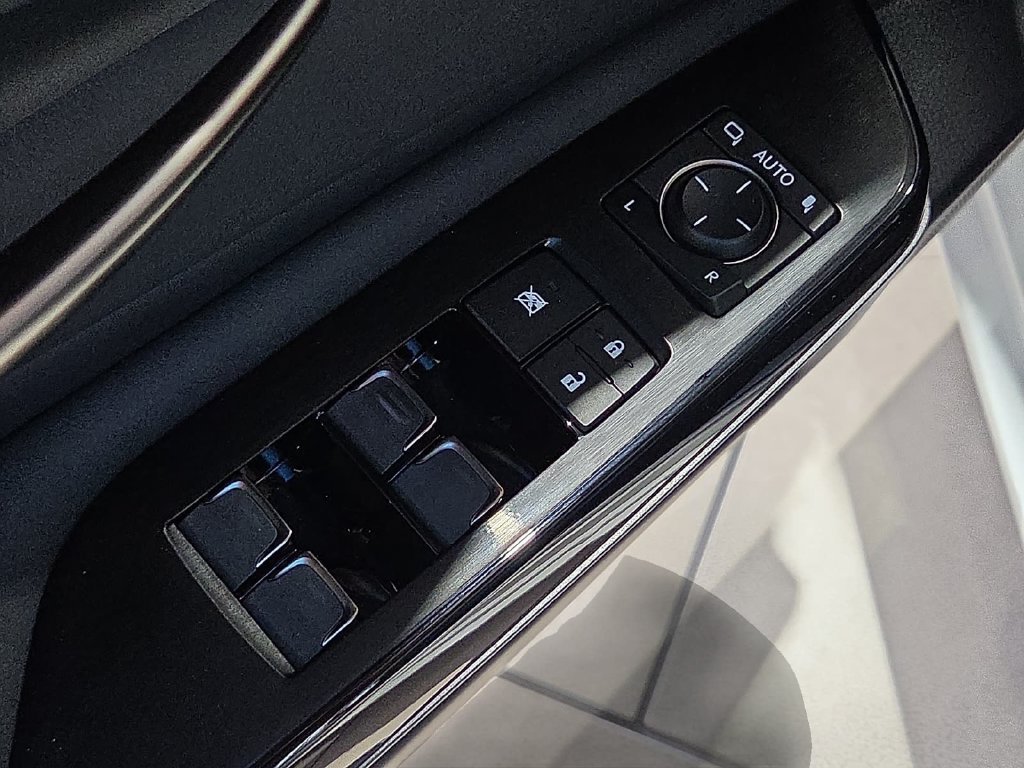 Used 2025 Lexus ES 350 w/ Premium Package FWD image 18