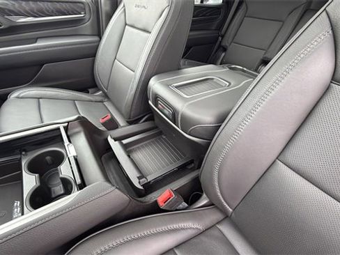 Used 2023 GMC Yukon Denali w/ Max Trailering Package image 34