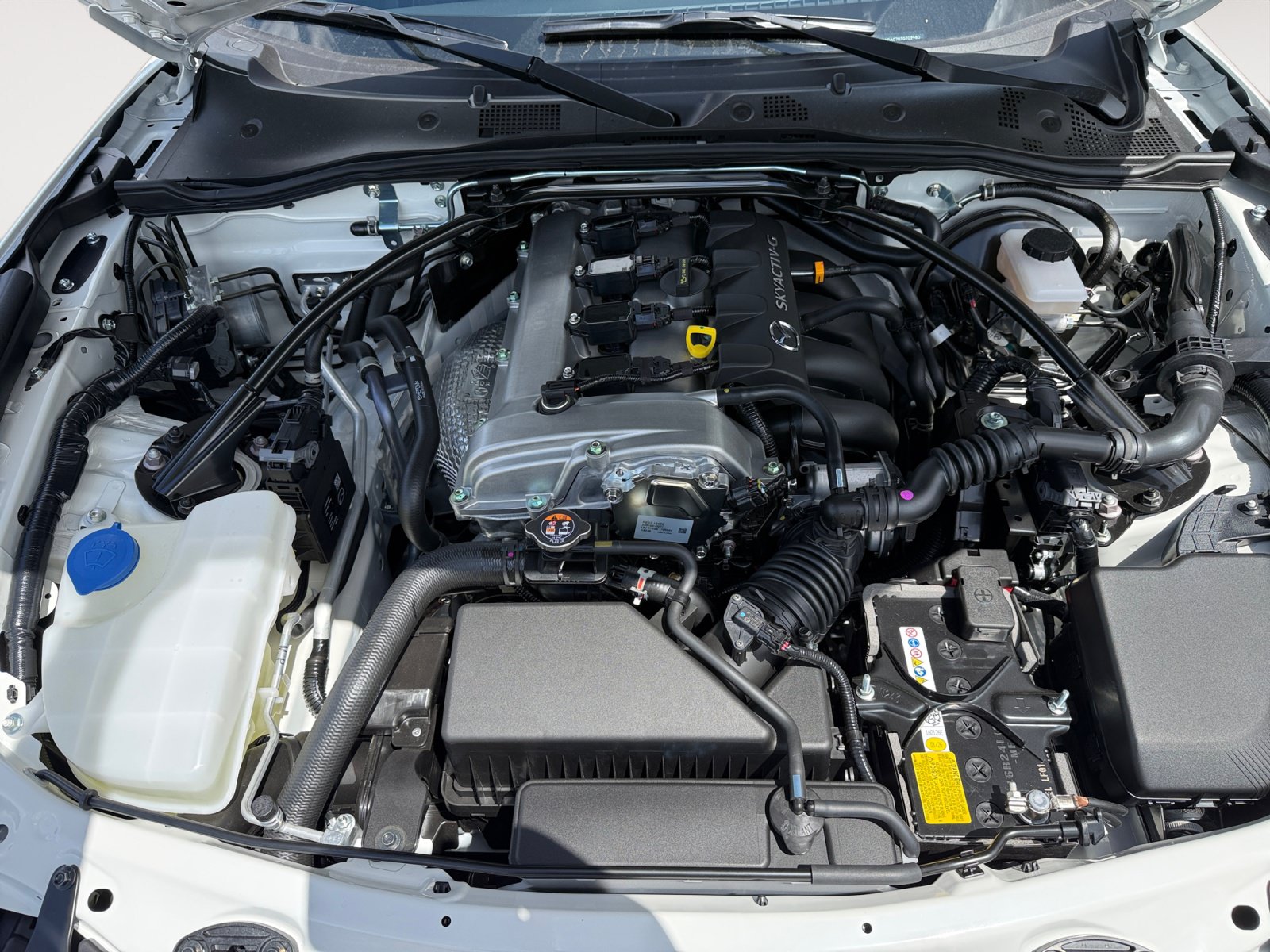 New 2026 MAZDA MX-5 Miata Club w/ Interior Package RWD image 18