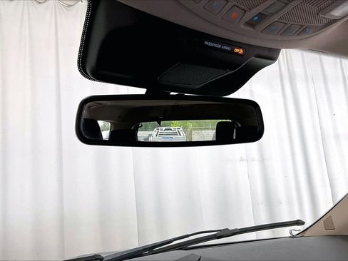 Used 2023 Ford Expedition XLT AWD/4WD image 17