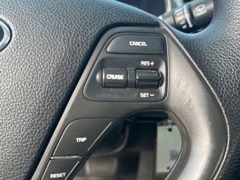 Used 2018 Kia Forte LX FWD image 20