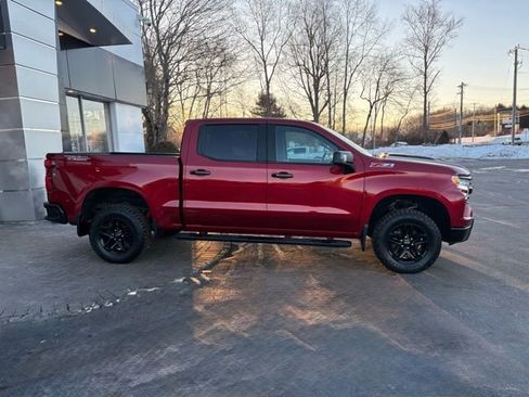 Used 2023 Chevrolet Silverado 1500 LT Trail Boss w/ LT Trail Boss Premium Package image 11