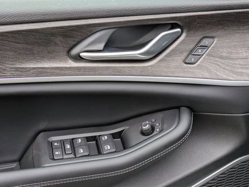 New 2026 Jeep Grand Cherokee Limited AWD/4WD image 16