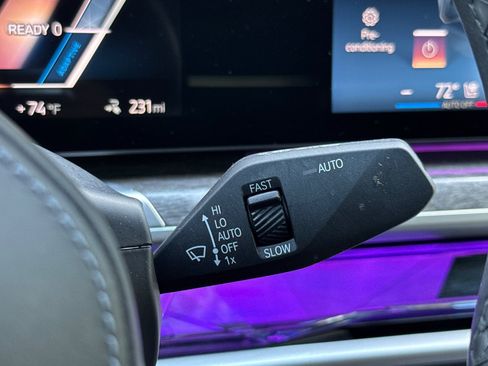 Certified 2024 BMW i7 xDrive60 w/ Premium Package AWD/4WD image 33