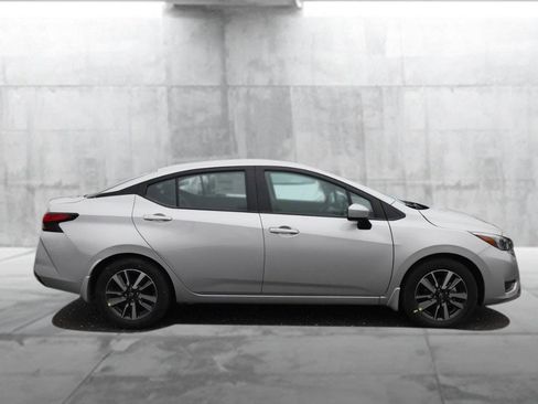 New 2025 Nissan Versa SV w/ Trunk Package image 5