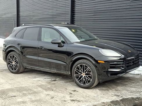 New 2026 Porsche Cayenne AWD/4WD image 9