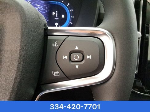 New 2025 Volvo XC40 B5 Plus w/ Protection Package Premier image 28