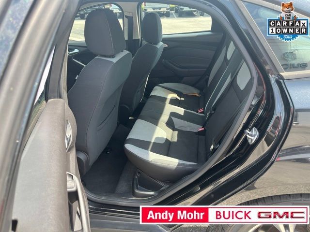 Used 2014 Ford Focus SE w/ SE Sport Package FWD image 30