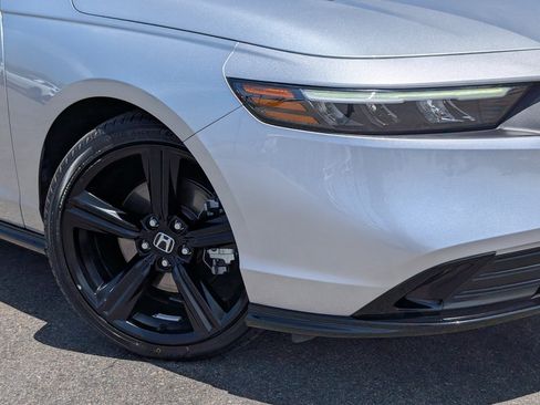 Used 2024 Honda Accord Sport image 9
