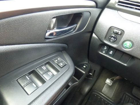 Used 2019 Honda Pilot LX image 30