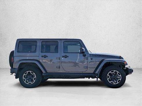 Used 2016 Jeep Wrangler Unlimited Rubicon image 4
