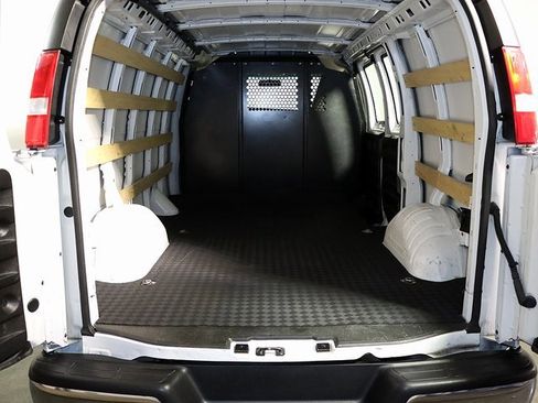 Used 2024 Chevrolet Express 2500 w/ Driver Convenience Package image 22