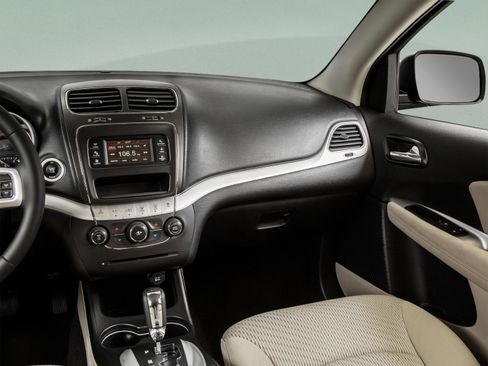 Used 2015 Dodge Journey SXT w/ Flexible Seating Group FWD image 49