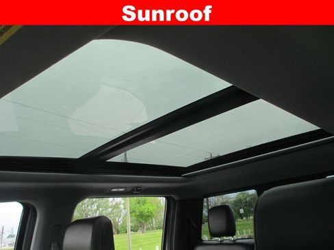 Used 2022 Ford F150 Lariat w/ Max Trailer Tow Package image 15