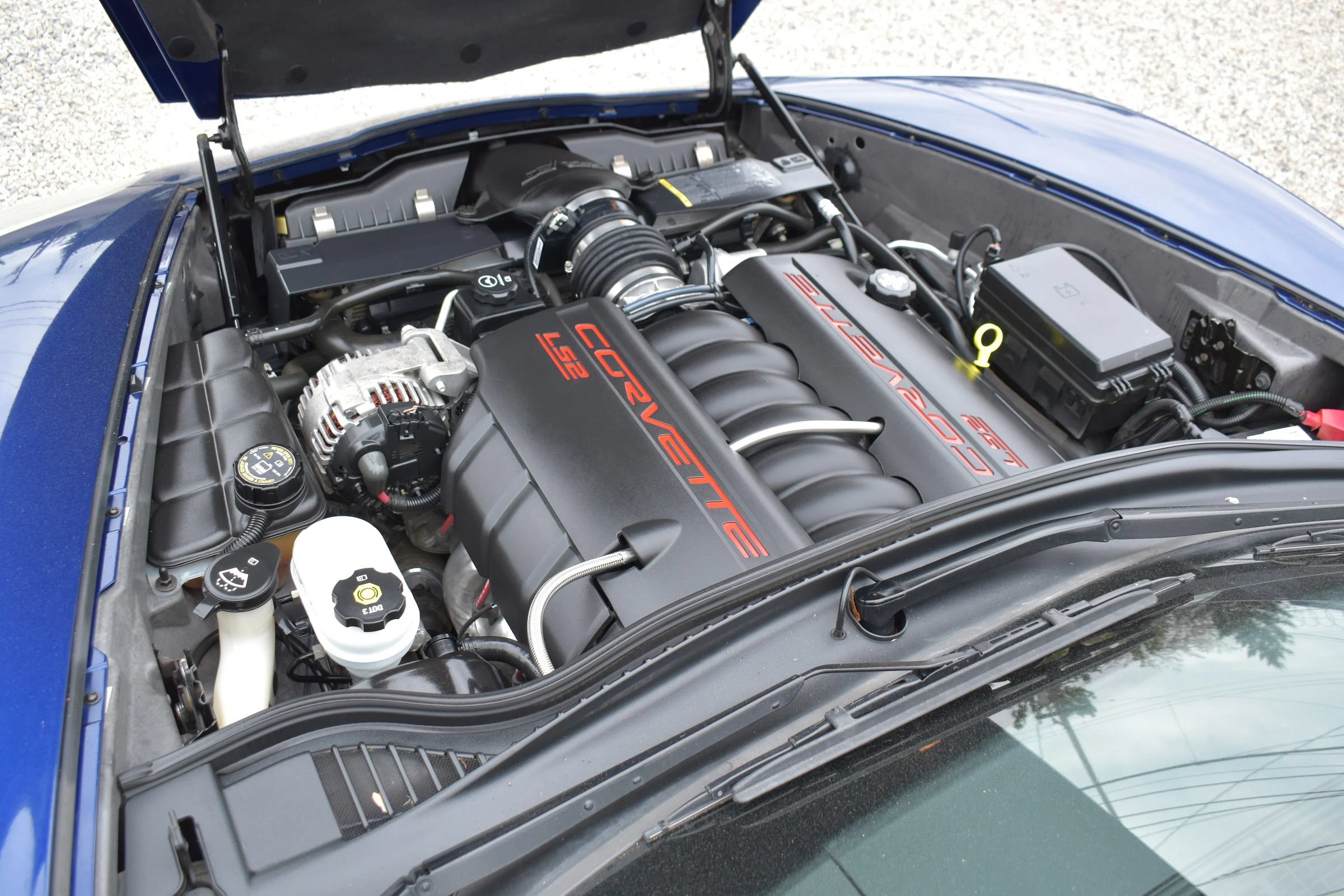 Used 2005 Chevrolet Corvette Coupe w/ Preferred Equipment Group RWD image 65