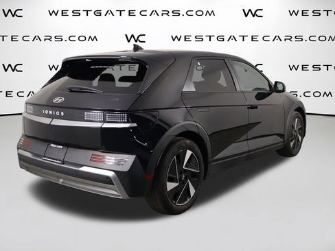 Used 2025 Hyundai Ioniq 5 SE RWD image 40