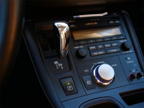 Used 2013 Lexus CT 200h w/ Premium Pkg image 20