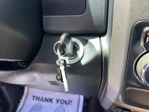 Used 2018 RAM 1500 Express w/ Express Value Package RWD image 31