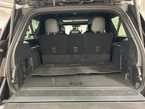 New 2026 Lincoln Navigator L Black Label AWD/4WD image 37