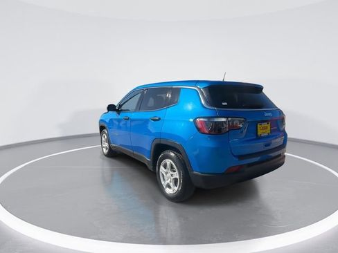 Used 2022 Jeep Compass Sport image 6