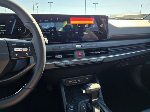 New 2025 Kia K4 EX FWD image 26