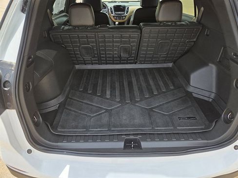 Used 2022 Chevrolet Equinox Premier image 9