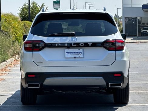 Used 2026 Honda Pilot EX-L image 6