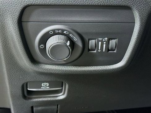 New 2025 Jeep Grand Cherokee L Laredo w/ Luxury Tech Group I image 10