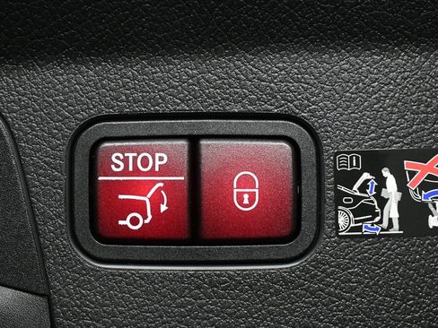 New 2026 Mercedes-Benz GLE 63 AMG S image 31