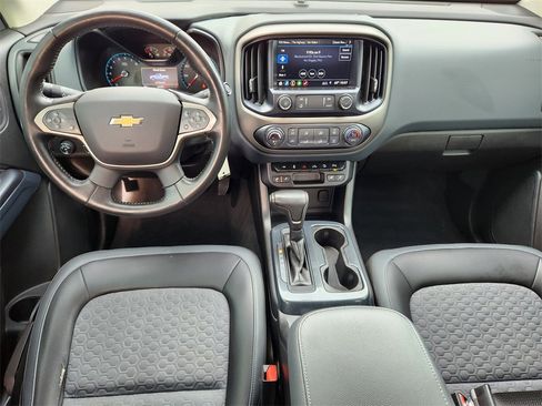 Used 2020 Chevrolet Colorado Z71 image 9