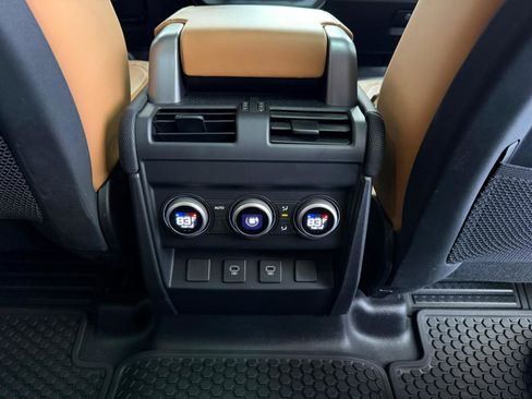 Used 2024 Land Rover Defender 110 Carpathian Edition image 34