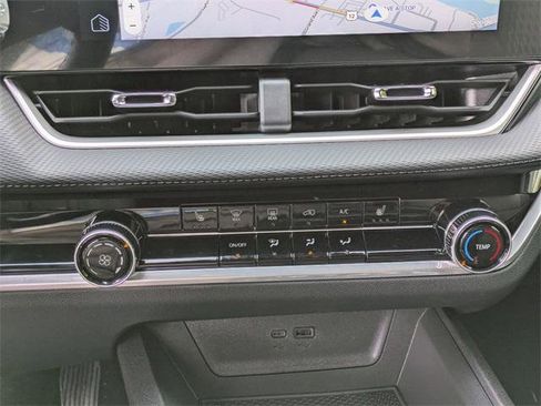 New 2026 Chevrolet Equinox LT image 21