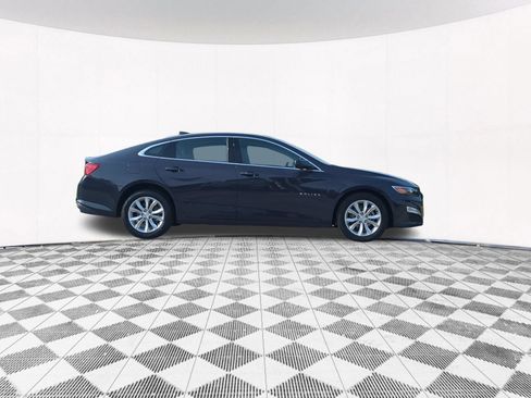 Used 2025 Chevrolet Malibu LT FWD image 7