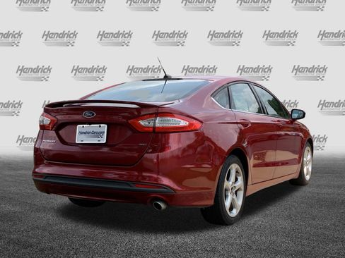 Used 2016 Ford Fusion SE FWD image 10